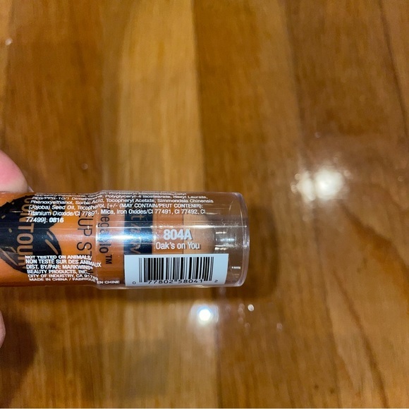 Contour Wet n Wild MegaGlo Makeup Stick *Fully Sealed* Shade Oak's On You 804A - Picture 3 of 4